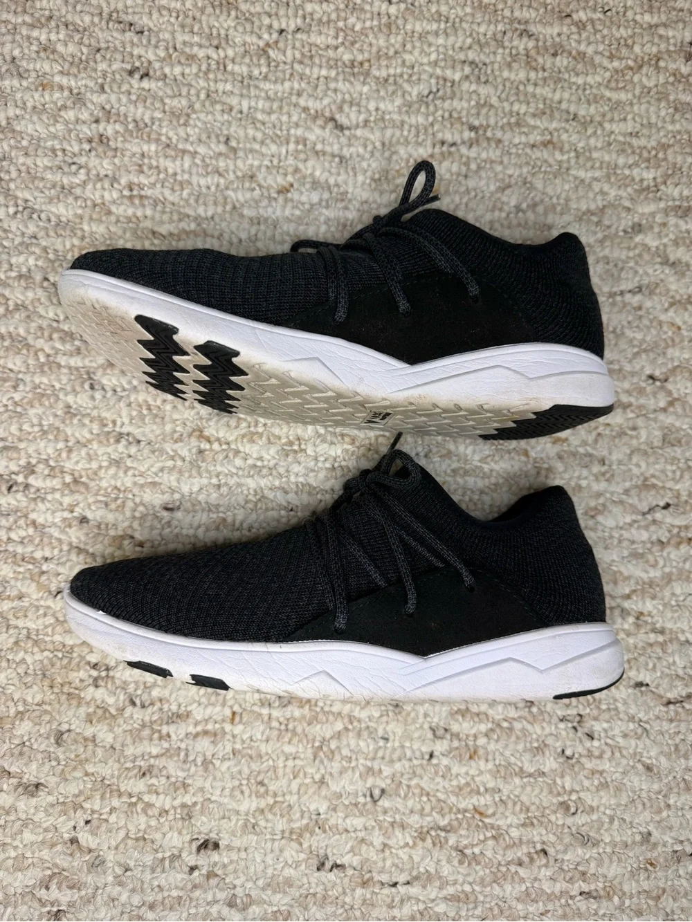 Vessi Cityscape Lace Up Sneakers in Black Women’s Size 8 Waterproof Sneakers